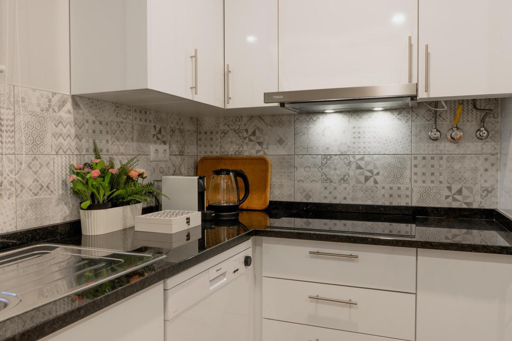Comfort Zone Beach Apartment كوارتيرا المظهر الخارجي الصورة